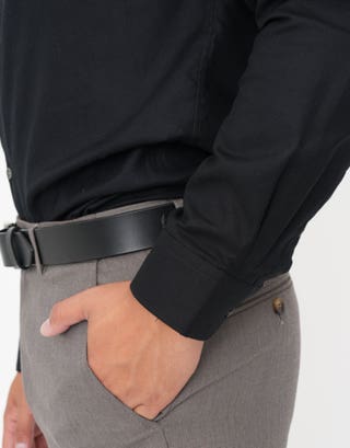 Plain Long Sleeve Business Shirt in Black Detail2