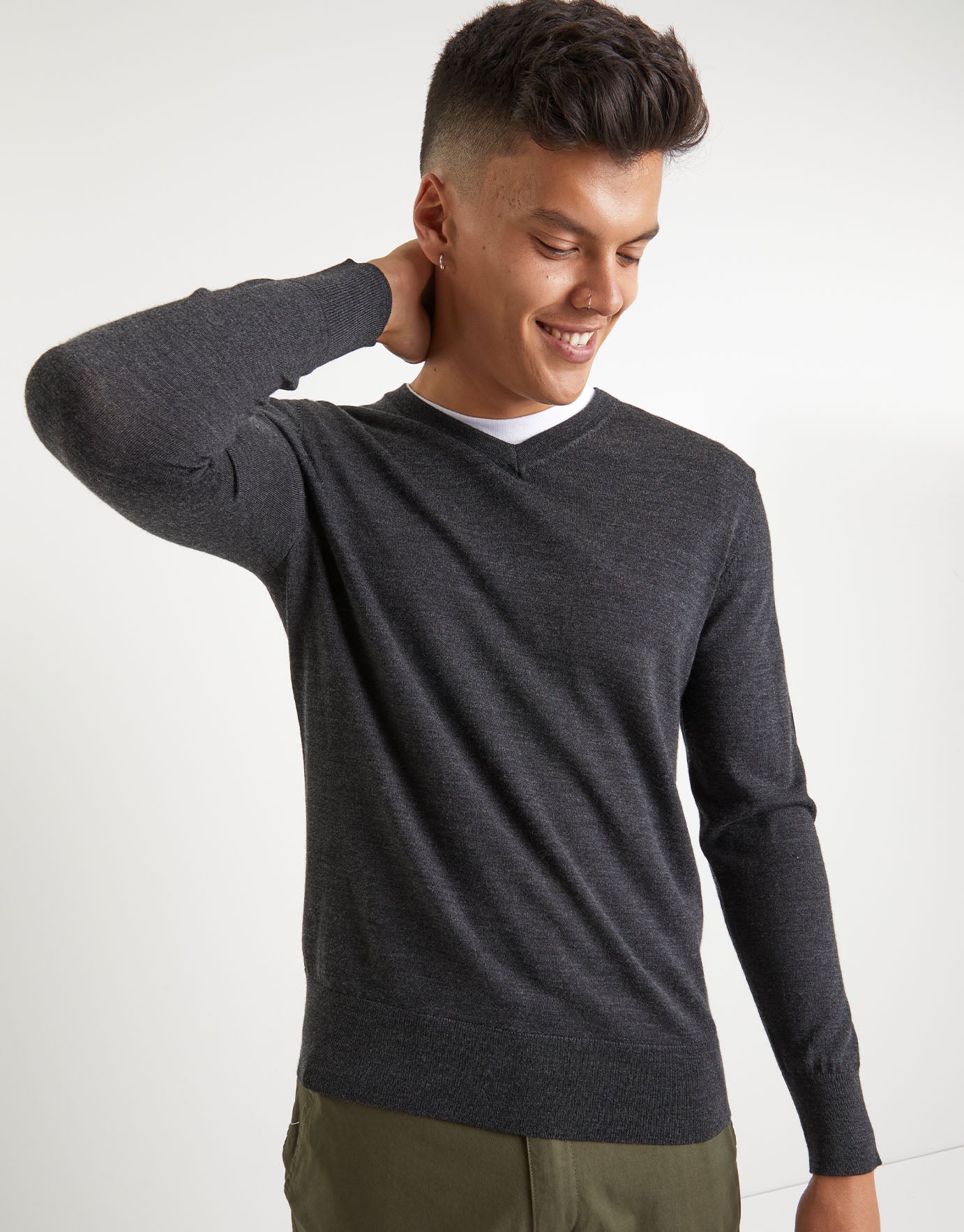 100% Merino V Neck Jumper in Blue 