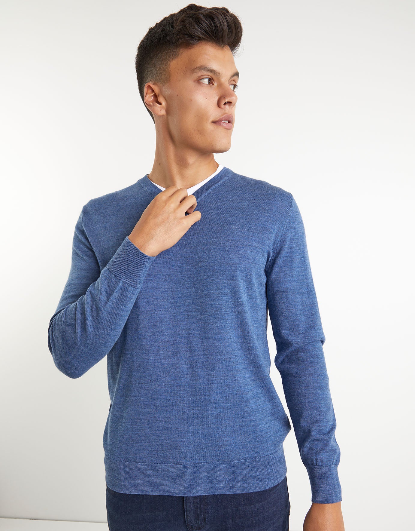 100% Merino V Neck Jumper in Blue 