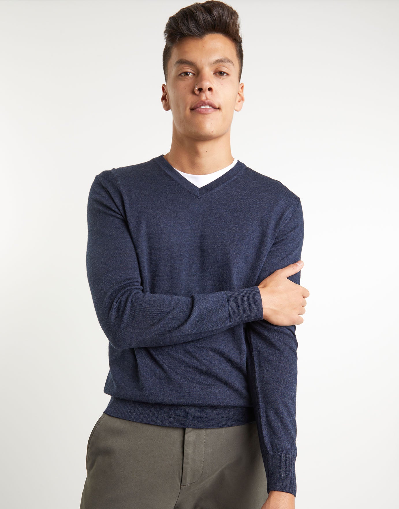 100% Merino V Neck Jumper in Navy 