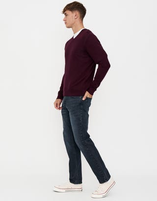 100% Merino V Neck Knit Jumper in Burgundy Detail2