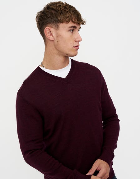 100% Merino V Neck Knit Jumper in Burgundy Hallensteins NZ