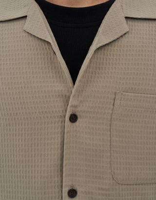 Waffle Textured Relaxed Short Sleeve Shirt in Taupe Detail2
