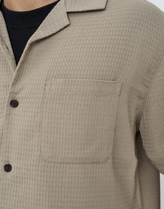 Waffle Textured Relaxed Short Sleeve Shirt in Taupe Detail3