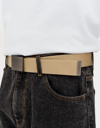 Webbed Clasp Belt in Tan Detail