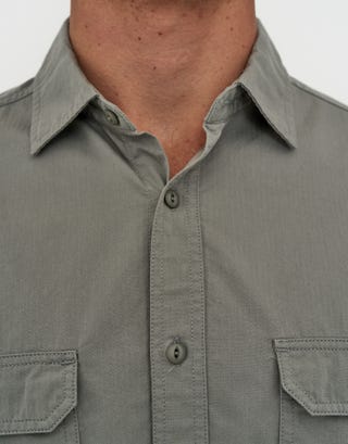 Wisconsin Long Sleeve Shirt in Khaki Detail