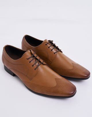 Jerry Derby Leather Dress Shoes in Tan Full