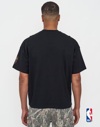 NBA Cleveland Cavaliers Relaxed Fit T Shirt in Black Back