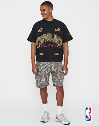 NBA Cleveland Cavaliers Relaxed Fit T Shirt in Black Full