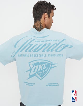 NBA OKC Thunder Relaxed Fit T Shirt in Glacier Detail2