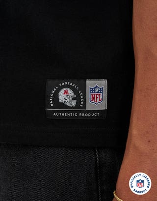 NFL Dolphins Monchrome Box Fit T Shirt in Black Detail2