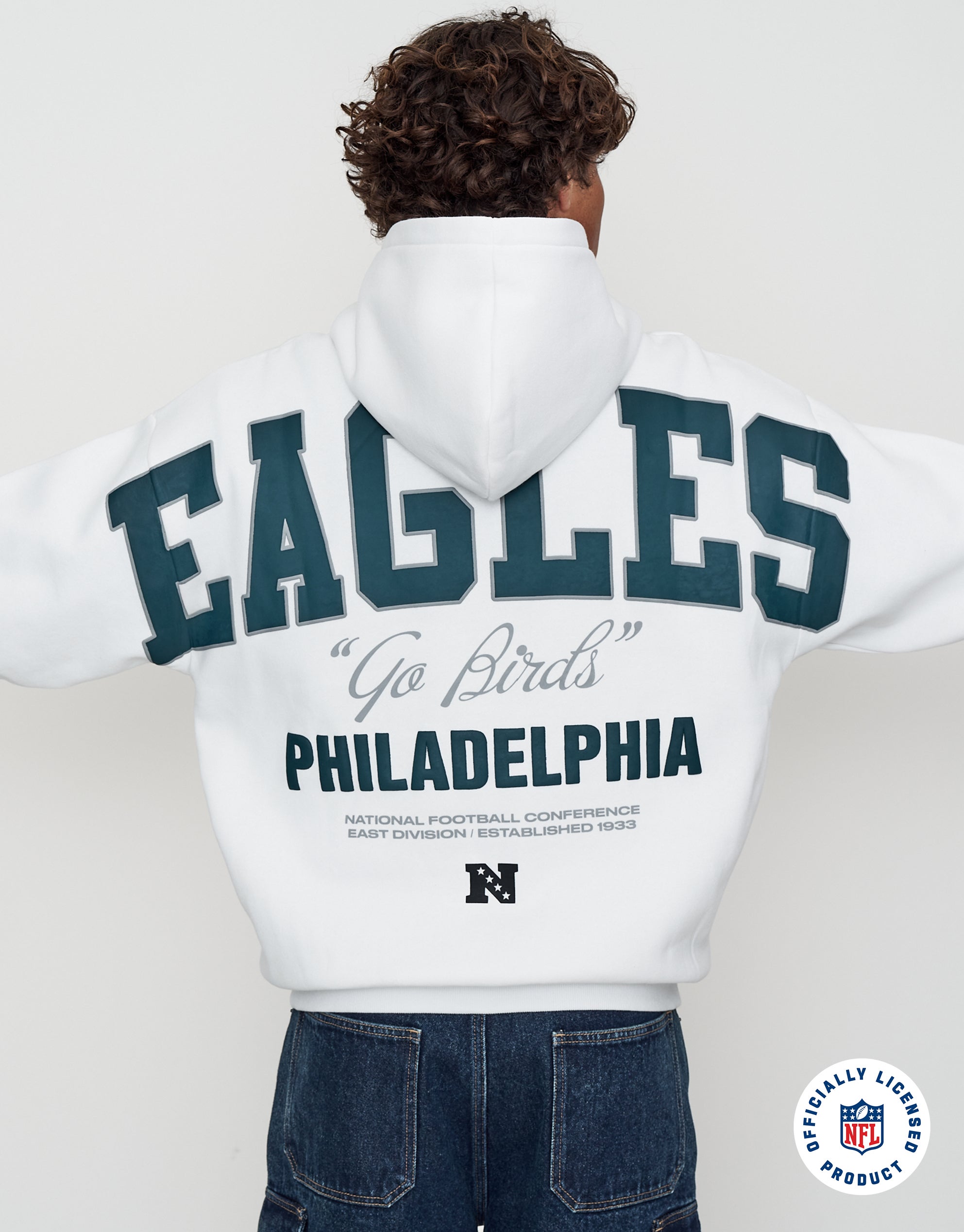 NFL EAGLES 3段ロゴプリントパーカー ×ヴィンテージ バイカラーベスト NFL Eagles Script Hoodie in Blanc | Hallensteins NZ