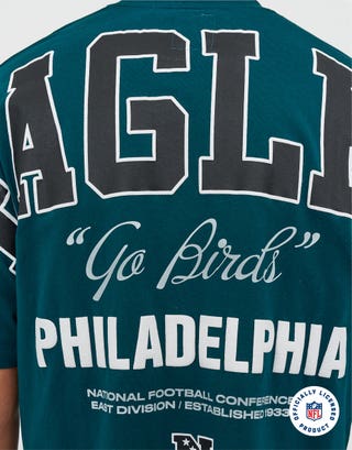 NFL Eagles Script Box Fit T-Shirt in Midnight Green Detail2