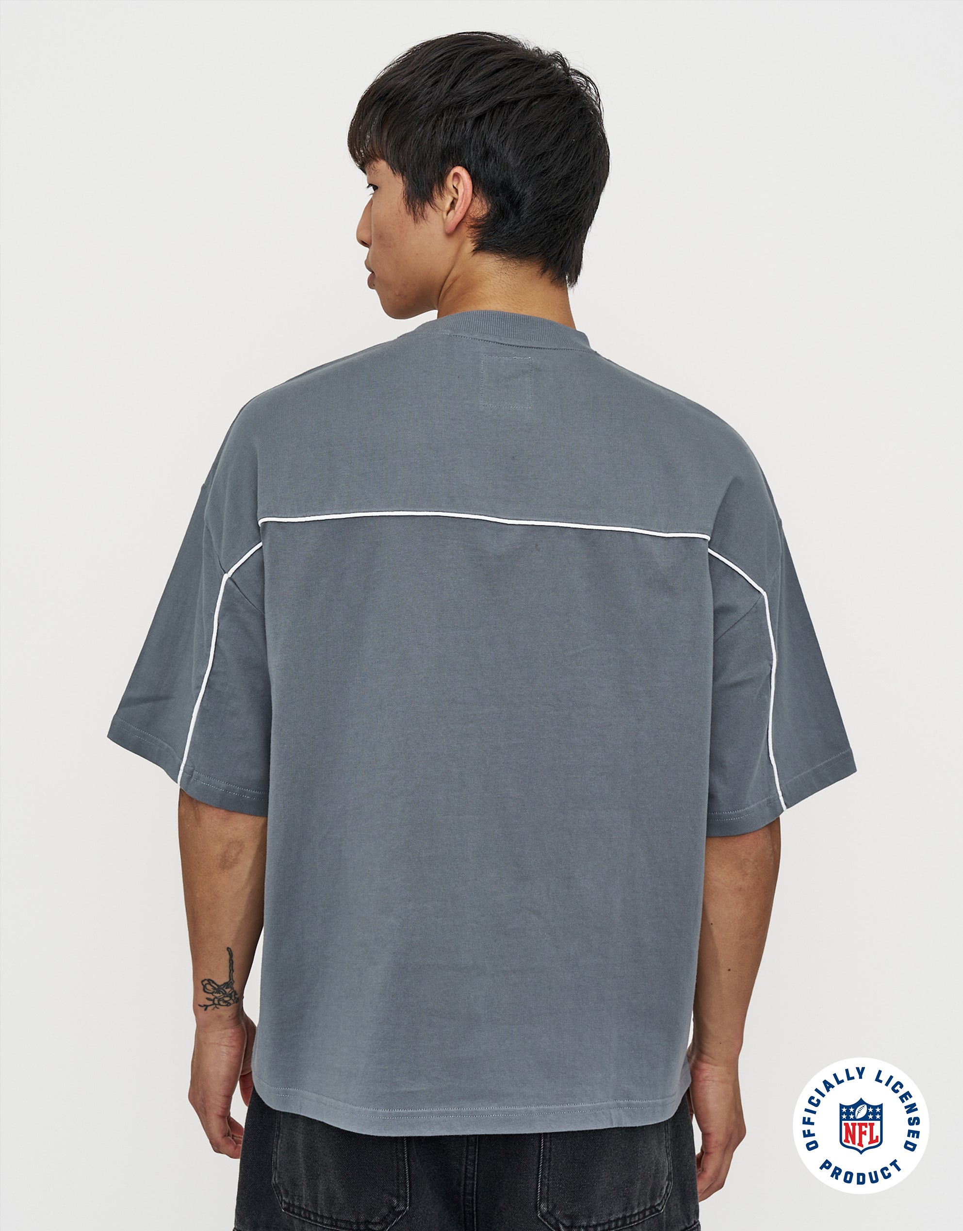 NFL Kansas City Chiefs Box Fit T Shirt in Slate | Hallensteins NZ