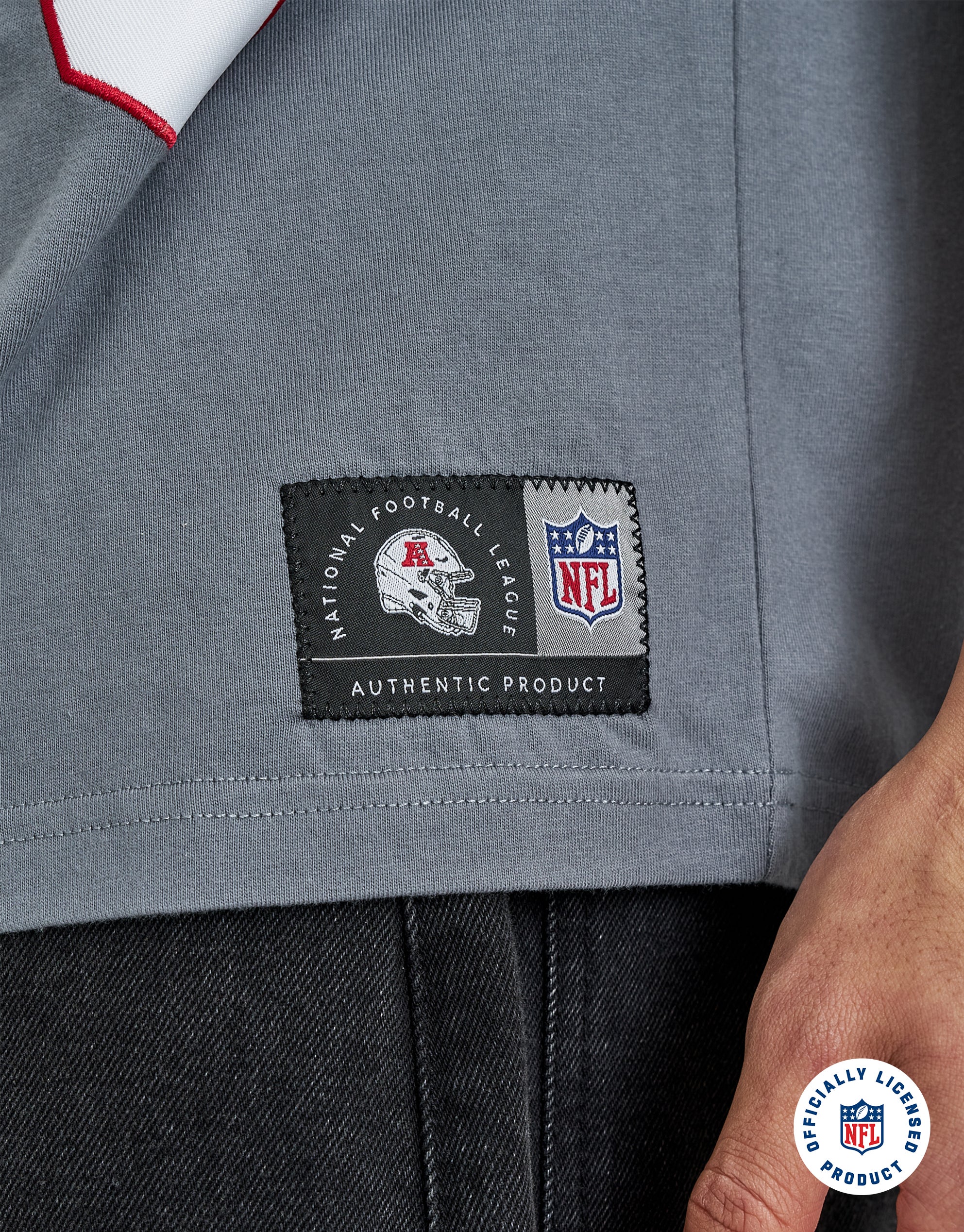NFL Kansas City Chiefs Box Fit T Shirt in Slate | Hallensteins NZ
