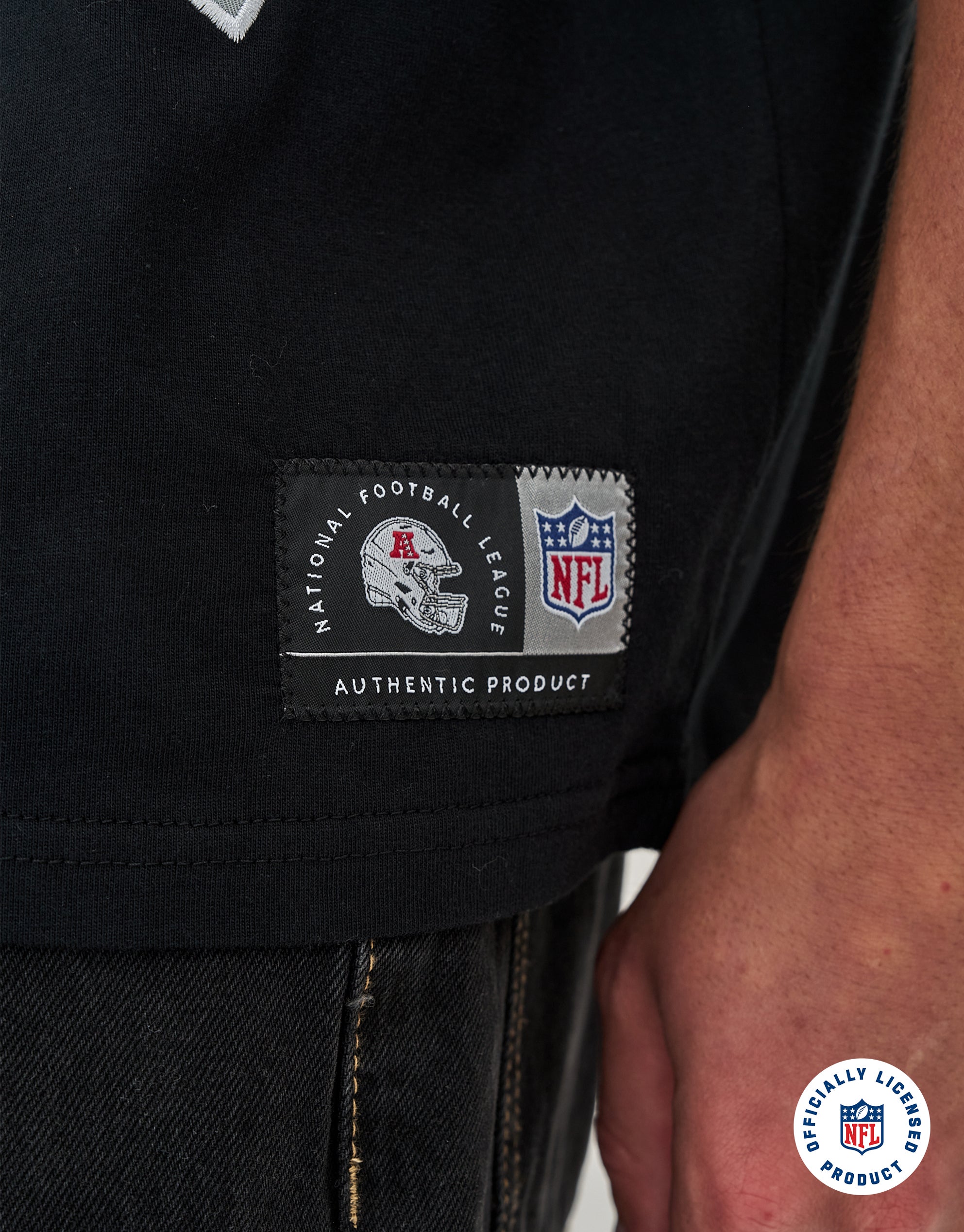 NFL Raiders Box Fit T Shirt in Black | Hallensteins AU