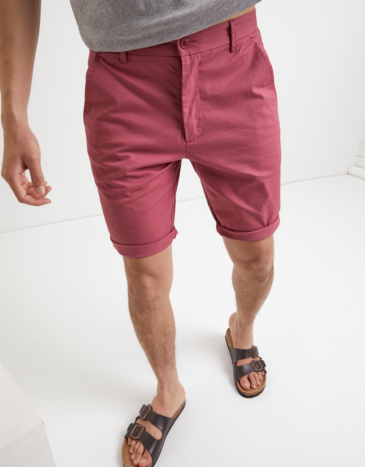 Skinny Fit Chino Shorts in Red 