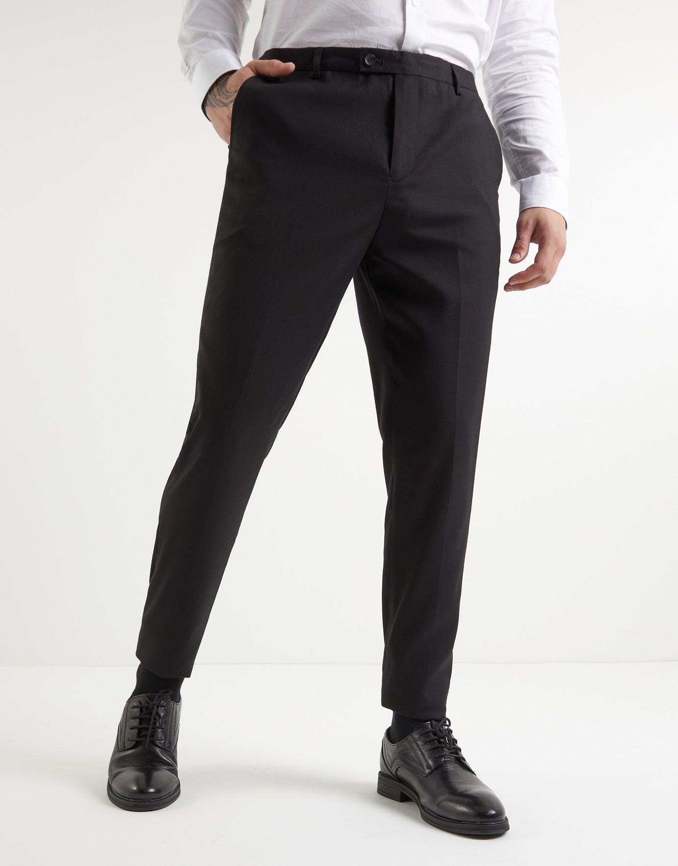 Skinny Fit Stretch Suit Pants in Black 