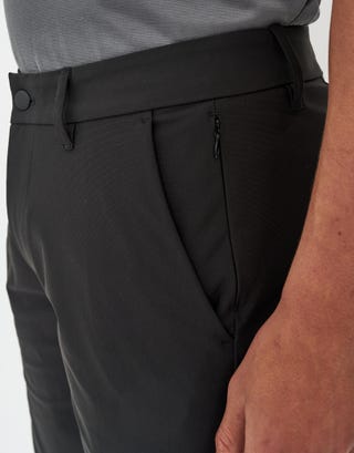 Smart Flex Everyday Shorts in Black Detail3