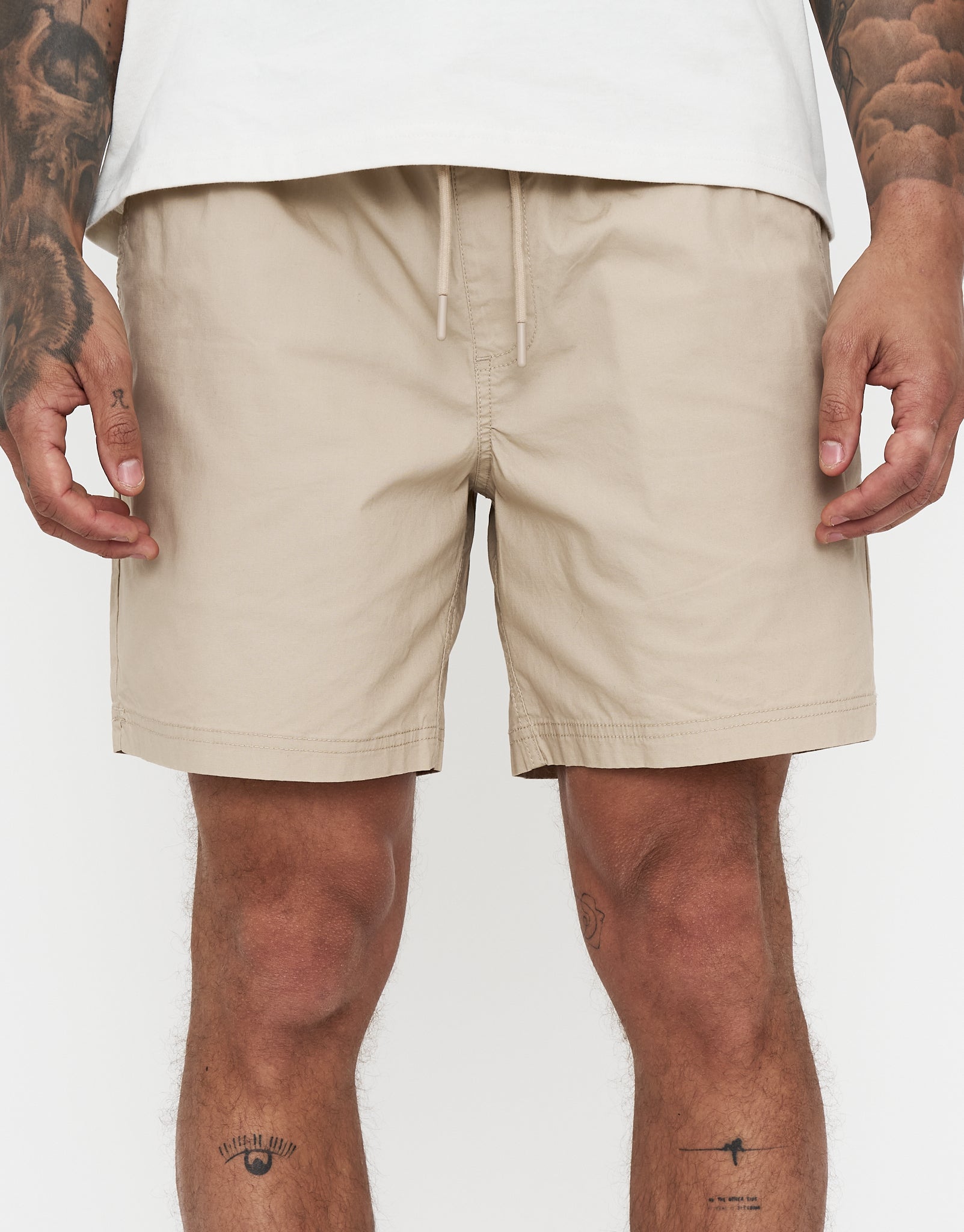 Training Club Everyday Shorts in Black | Hallensteins NZ