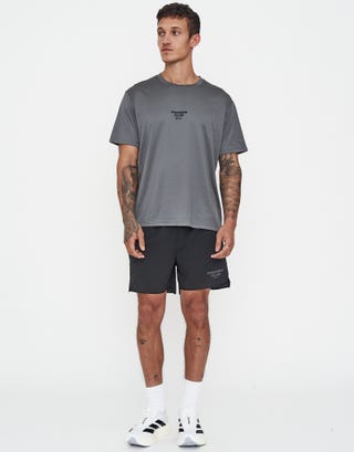 Training Club Tech T Shirt in Titanium Full