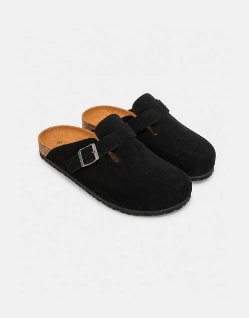 Closed Toe Sandals